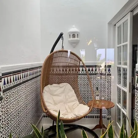 La Casa Nostra - Family Oriented House In Quiet Area