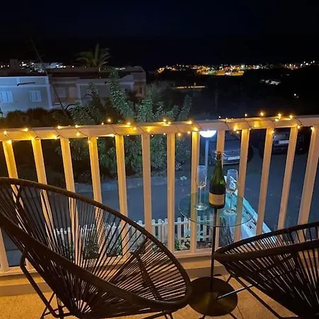 La Casa Nostra - Family Oriented House In Quiet Area