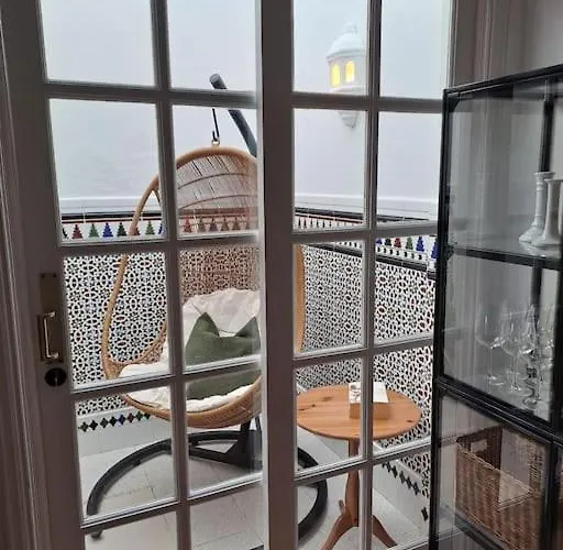 La Casa Nostra - Family Oriented House In Quiet Area *