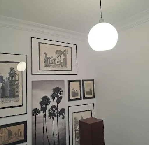 La Casa Nostra - Family Oriented House In Quiet Area