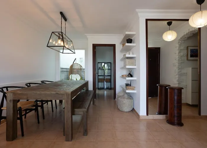 La Casa Nostra - Family Oriented House In Quiet Area باجامار